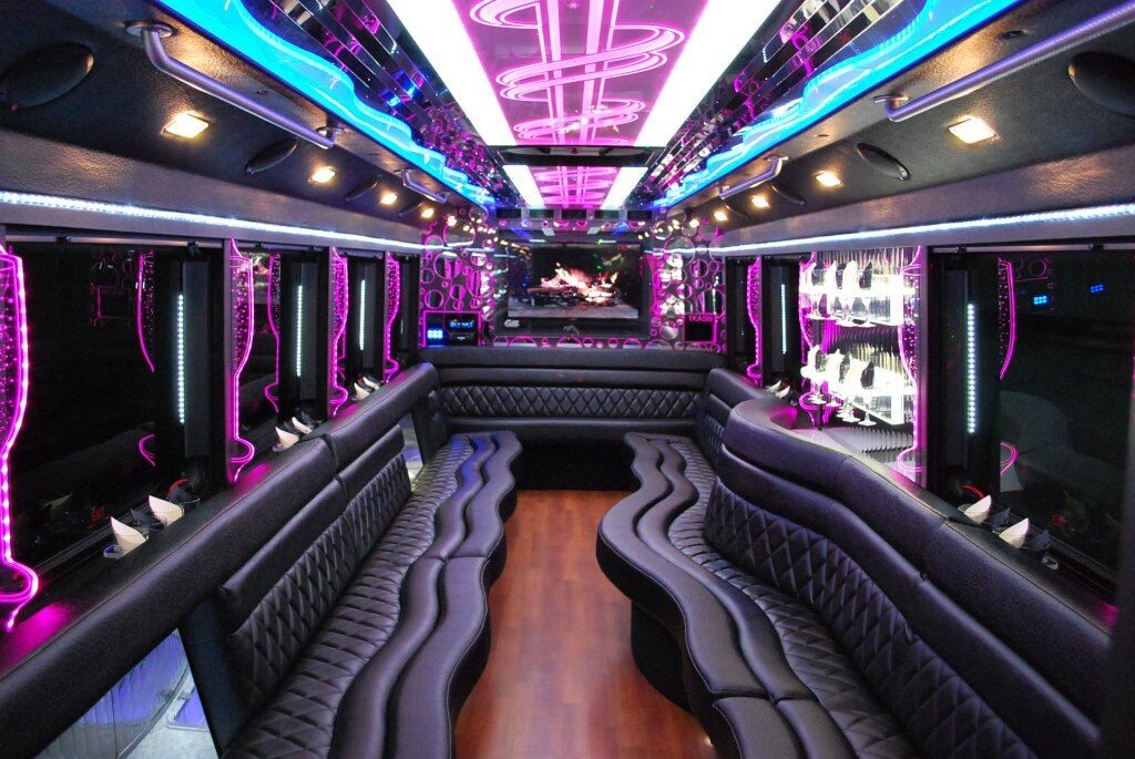 40 Passenger Party Buses Tampa
